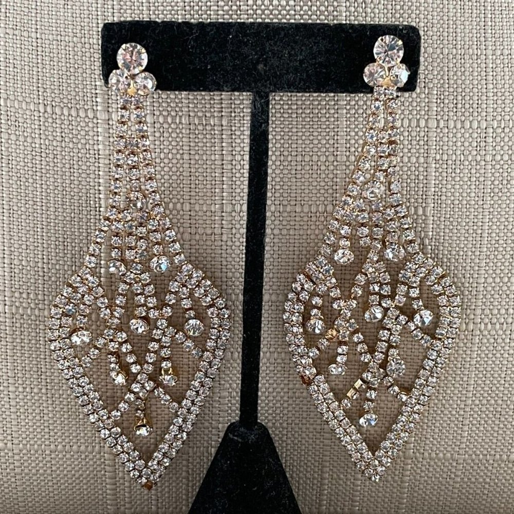 Natasha Women Earrings Gold Tone Crystal Accent Chandelier Ear Jewelry - Picture 5 of 12